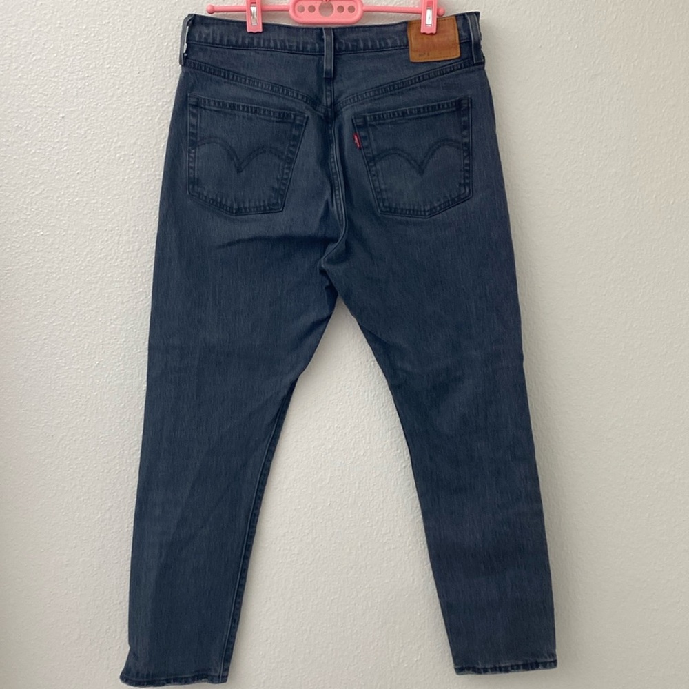 Women’s Levi Jeans.👖